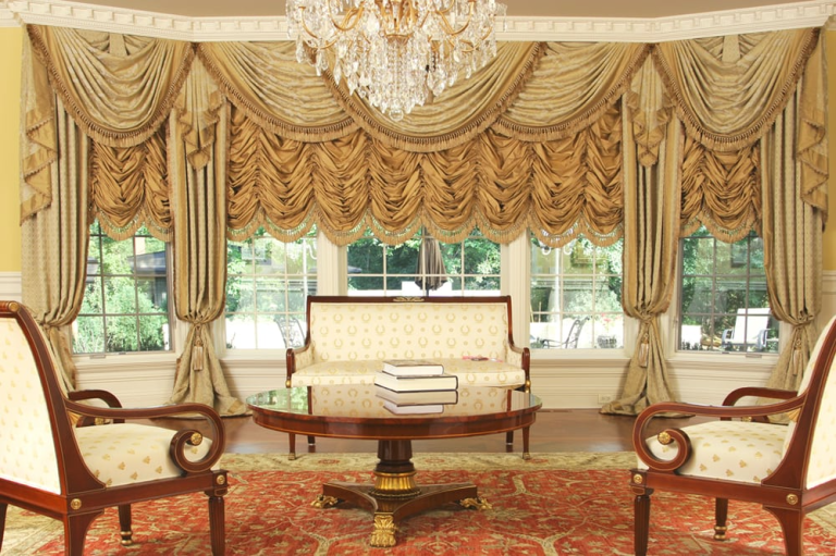 Exploring The Different Types And Features Of Curtains